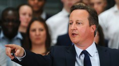 Cameron má pre Britov dôležitý odkaz pred dovolenkami. Týka sa brexitu