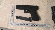 Razia v Čadci: Policajti od rána prehľadávali domy