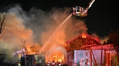 VIDEO: Masívne výbuchy na čerpacej stanici v Rumunsku. Hlásia jednu obeť a desiatky zranených