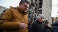 Rusi zaútočili na Charkov len niekoľko hodín po návšteve nemeckej ministerky Baerbockovej