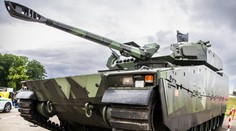 Pripomínajú menší tank, sú ideálne do snehu aj blata. Na Ukrajinu mieria superobrnence zo severu