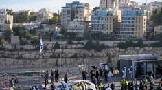 VIDEO: Hamas udrel v Jeruzaleme. Streľba na zastávke má najmenej tri obete, útočníkov zneškodnili