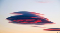 FOTO: Nad Slovenskom sa objavil vzácny úkaz. Oblaky vyzerali ako UFO