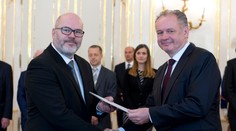 V kaviarni ukradol cenný obraz, všetko zachytila kamera. Dekan Fakulty umení TUKE Tibor Uhrín po škandále odstúpil