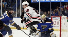 Chicago bez Jurča podľahlo St. Louis, Blues si posilnili šance na postup