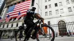 USA pre vírus uzavreli hranice s Mexikom a Kanadou i Yosemitský park