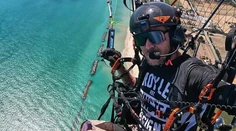 Ako prvý prekonal rýchlosť zvuku. Vo veku 56 rokov tragicky zahynul legendárny paraglajdista Felix Baumgartner