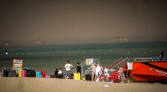 Český minister už rokuje s cestovkami, ako dostanú z Rodosu dovolenkárov. Slováci tvrdia, že štát ani CK im nedvíhajú telefóny