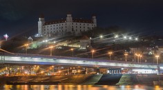 Fotogaléria: Mestá na celom svete si zhasnutím svetiel pripomínajú Hodinu Zeme