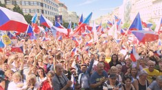 FOTO a VIDEO: V Prahe vyšlo na Václavák až 70-tisíc ľudí, žiadajú odchod vlády pre vysoké ceny energií
