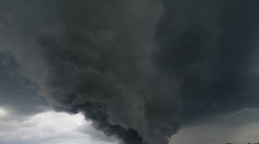 Prerušili vlakovú dopravu, silný vietor láme stromy. Počasie v Prešove a okolí nepodceňujte