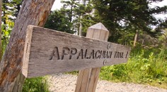 Matka sa so svojimi 15 deťmi rozhodla zdolať Apalačský chodník. Pešo prejdú 3500 kilometrov