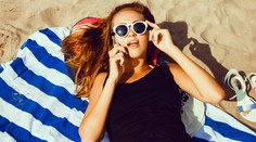 Ak Slováci cestujú do zahraničia v rámci EÚ,po novom za prijatie hovoru neplatia