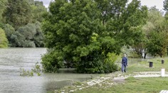 Morava je opäť vo svojom koryte a priechody do Rakúska otvorili. Otázkou je na ako dlho