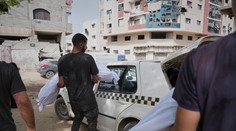 Izrael pokračuje v útokoch v Pásme Gazy, zahynulo najmenej 100 ľudí