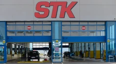 Vodiči mali hlavu v smútku. Stanice STK na celom Slovensku mali veľký výpadok systému