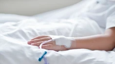 V obľúbenej dovolenkovej destinácii vypukla epidémia. Hlásia cez sto nakazených aj prvé obete