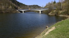 Most cez priehradu Ružín pre havarijný stav uzatvoria