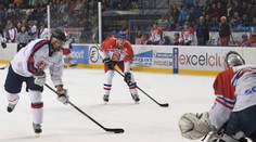 O výhre slovenských legiend nad českými rozhodol Arne Kroták