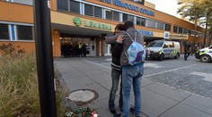 Otec chránil pred streľbou vlastným telom dcéru. Zachránil jej život, jemu už nedokázali pomôcť