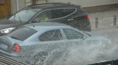 Počasie môže vystrájať. Bude síce teplo, ale niektoré oblasti zasiahnu intenzívne búrky