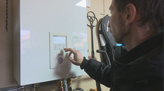 Nečakal na pomoc štátu. Petrovi sa podarilo ušetriť za energie stovky eur ročne