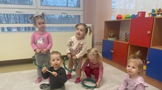 Dať dieťa do jaslí alebo sa o neho starať doma? Dilema, ktorú riešia mnohé rodiny