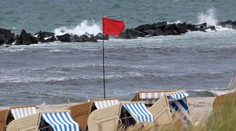 V susednej krajine uzavreli viaceré pláže a prírodné kúpaliská. Príčinou sú sinice aj baktéria E. coli