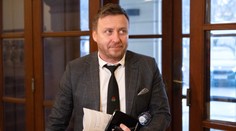 Kotlár po dvoch rokoch predložil vláde svoju správu. Tvrdí, že jeho výsledky musia stačiť na zakázanie vakcín