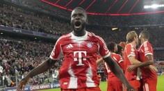 VIDEO: Bayern Mníchov v šlágri zdolal Chelsea. Liverpool rozhodol v posledných sekundách