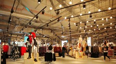 V Česku už o pár hodín otvoria prvú pobočku populárnej odevnej značky