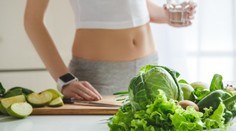 Slovenka týždne užívala detoxikačné čaje, dostala kŕče a bolesti. Expert prehovoril, za aké doplnky zbytočne vyhadzujeme peniaze