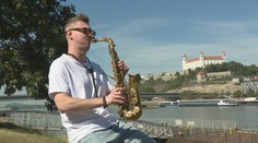 Príbeh úspešného Slováka: Na saxofóne najskôr hrával na ulici, teraz zbiera ocenenia