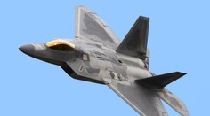 VIDEO: Na Slovensko zavítal základný prvok armády USA. Volajú ho najlepším nadzvukovým bojovým lietadlom sveta