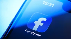 Pre status na Facebooku skončil Slovák za mrežami. Čo v ňom písal?