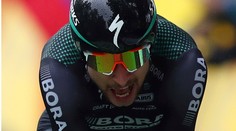 VIDEO: Peter Sagan v úvodnej etape Tour de France predbehol električku