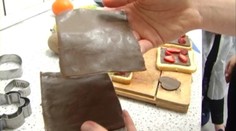 Gymnazisti z Tisovca vyrobili netradičnú delikatesu. Zbehnú sa vám sliny