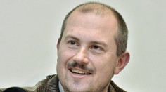 Kotlebu na oslavy SNP nepozvali. Vraj by tým účastníkom napľuli do tváre