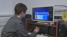 Ruskí vojaci majú vysielačky bez šifrovania. Pozrite si, ako to využívajú rádioamatéri a spravodajské služby