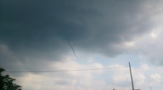 Pri Turčianskych Tepliciach zbadali zvláštny úkaz. Je to tornádo?