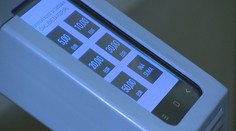 Moderné milodary sú stále populárnejšie. Veriaci už drobné vo vrecku hľadať nemusia