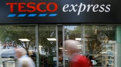 Zvažuje Tesco odchod zo Slovenska? Podľa médií môže predať svoje obchody