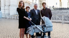 Sagan prišiel so synčekom do Vatikánu. Pozrite si zábery stretnutia s pápežom