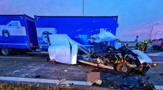 FOTO: Brutálna nehoda. Náraz v dodávke smrti prežil jediný muž, a aj to akoby zázrakom