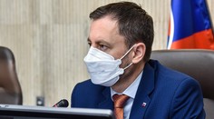 Premiér: Dôležitejšie je venovať sa pandémii ako rozdelením postov v koalícii