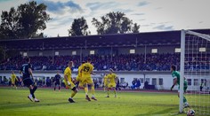 Strelec proti Slovanu hviezdou, kapitán bral Weissov dres aj do práce. V Piešťanoch prišli na majstra tisíce (FOTO)