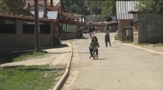 Susedia to považujú za terorizovanie, osadníci za súčasť svojej kultúry