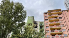 V bratislavskom Ružinove v noci horel a vybuchol byt. Našli v ňom mŕtvu ženu