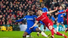 Kluby Premier League minuli na prestupy najmenej od roku 2012. Na čele rebríčka je francúzska súťaž