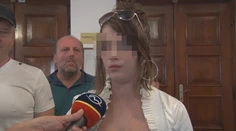 Sheila, ktorá spálila a pomočila korán, stála znovu pred súdom